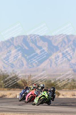 media/Dec-07-2025-CVMA (Sun) [[3e7d2de5dc]]/Race 16-Formula Middleweight/